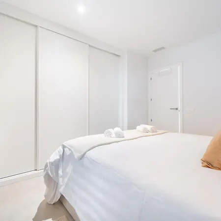 Apartment Casa Lozano - Sea View With Terrace And Pool, Higueron West,