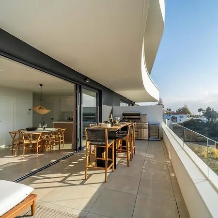 Apartment Casa Lozano - Sea View With Terrace And Pool, Higueron West, Fuengirola