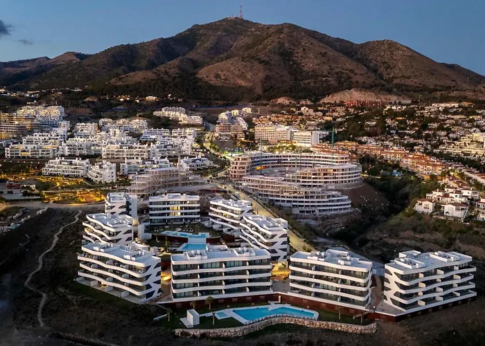 Higueron West Collection - La Casa Lozano By Hwpc *