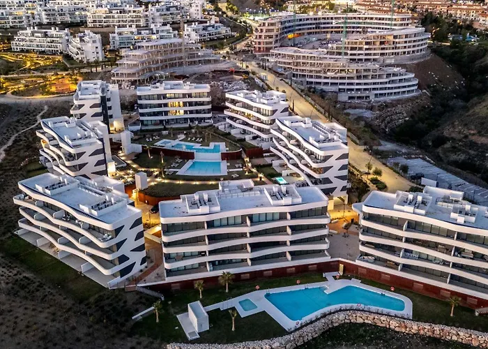 Higueron West Collection - La Casa Lozano By Hwpc *