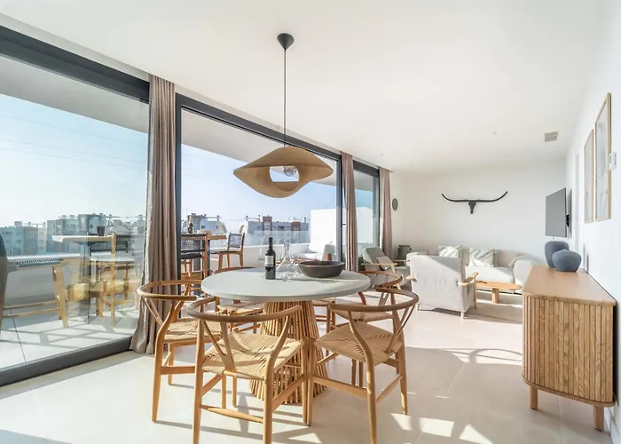 Higueron West Collection - La Casa Lozano By Hwpc